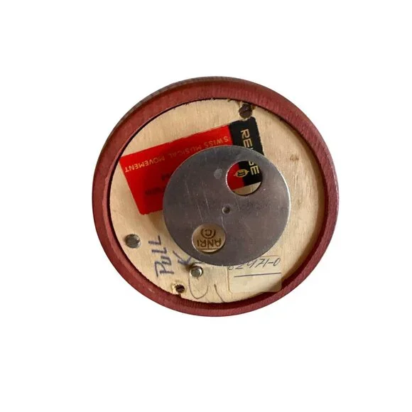 Vintage‎ Swiss Musical Figurine Girl Washing Clothes Wood & Resin - Picture 4 of 5